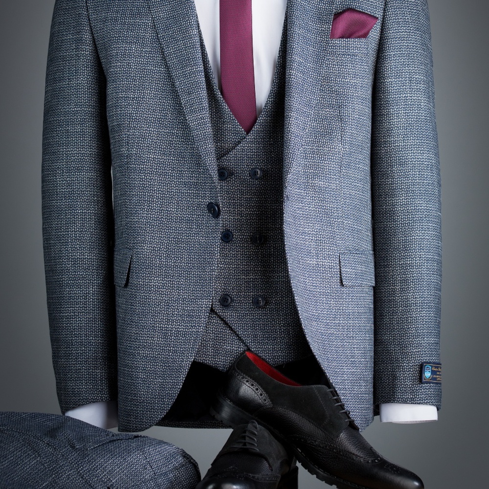 Brand new 3 pieces slim fit suit.